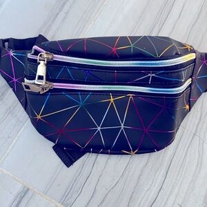Black Geometric Pattern Fanny Pack